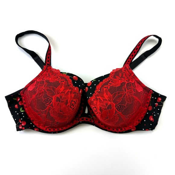 Torrid Cherry print bra 40C Perfect tee shirt red lace black underwire - Picture 4 of 8
